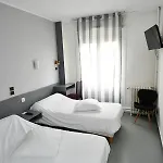 Le Pasteur Hotel